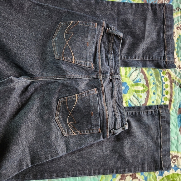 Womens flare jean - Picture 7 of 8